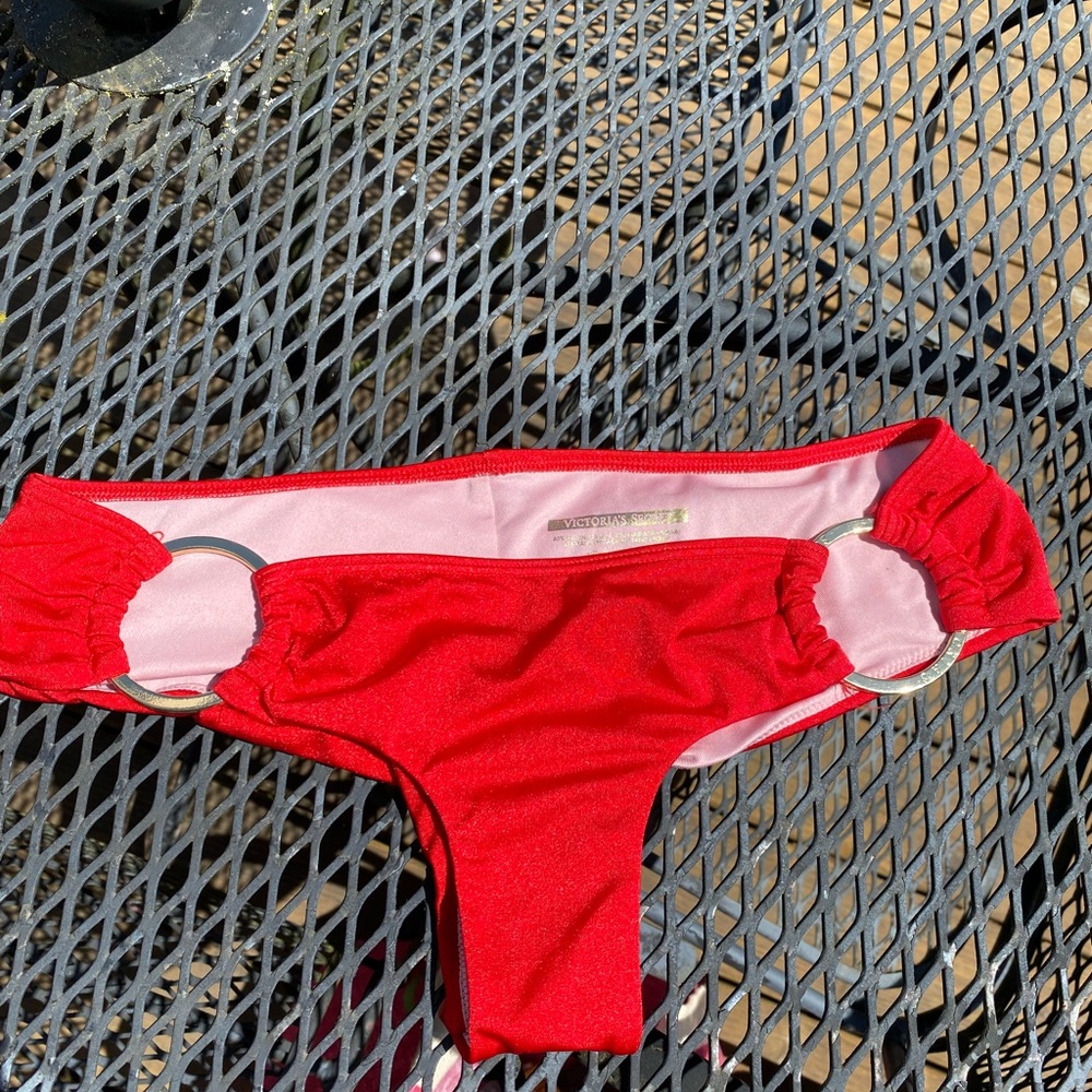 victoria’s secret bikini bottoms